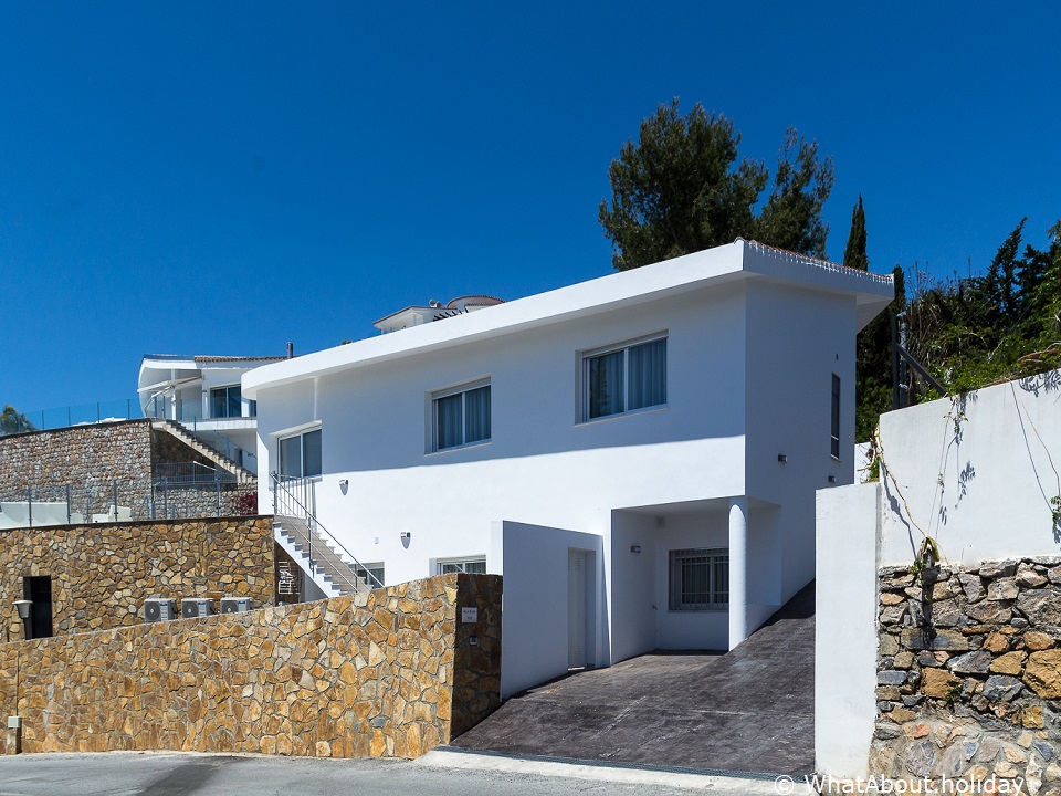 buitenaanzicht Villa Plata